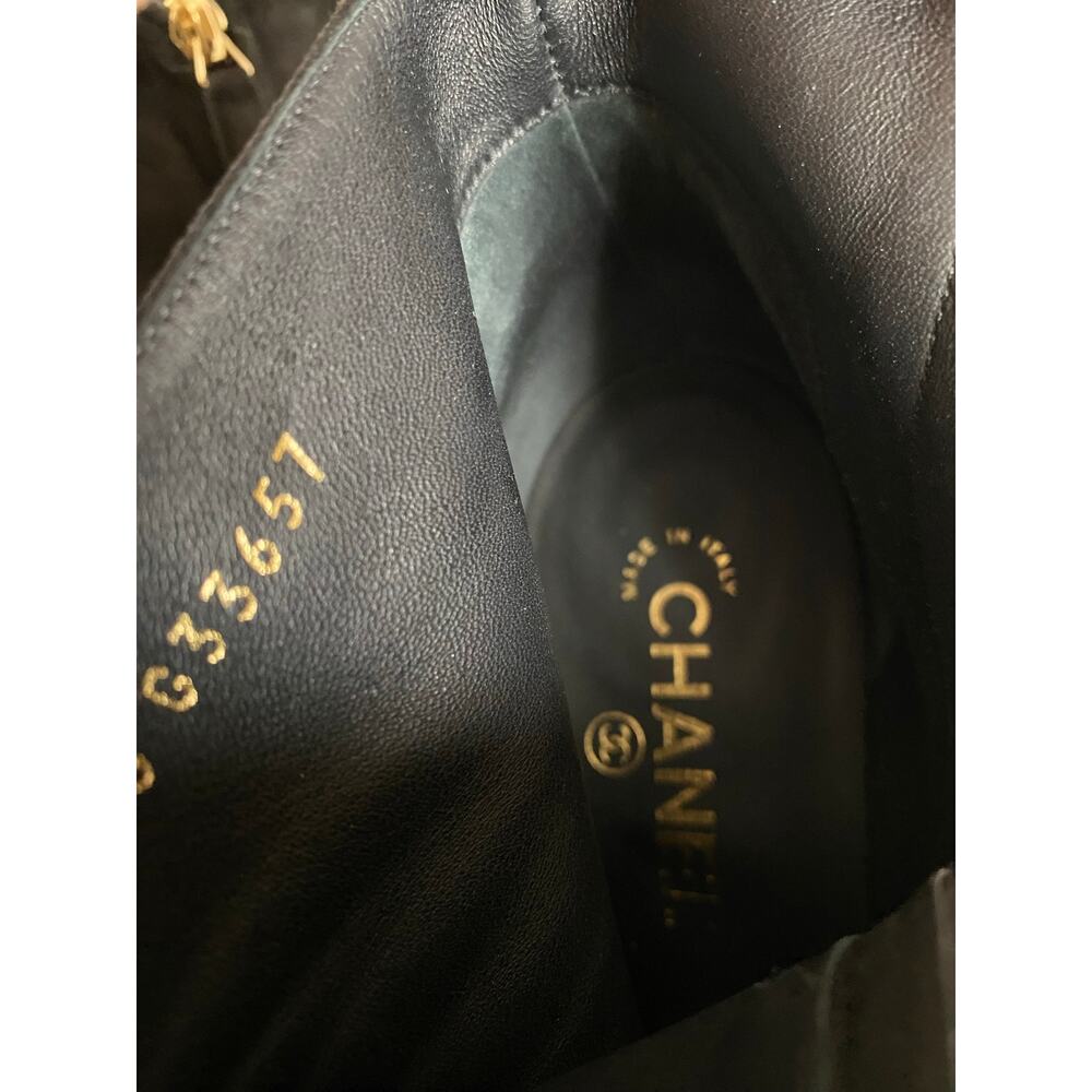 Chanel Black Suede Ankle Boots Quilted Heel CC Gold Cap 39 - Picture 12 of 15